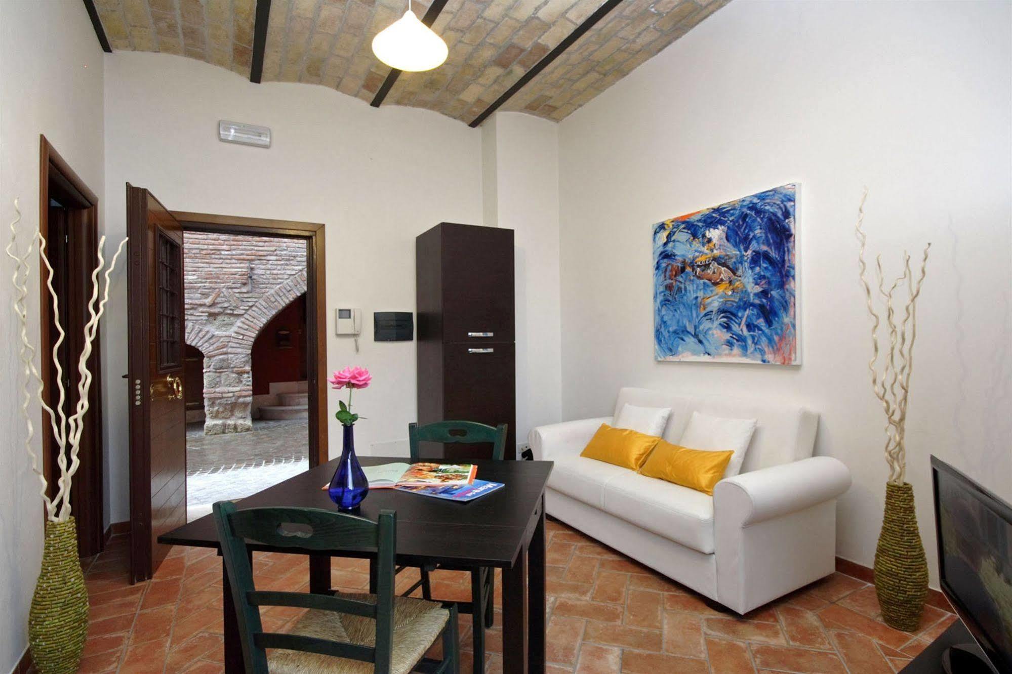Borgo Papareschi Lejlighedshotel 2*